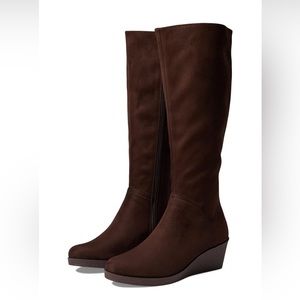 Aerosoles NWOT Women's Binocular Knee High Boot with Memory Foam Footbed